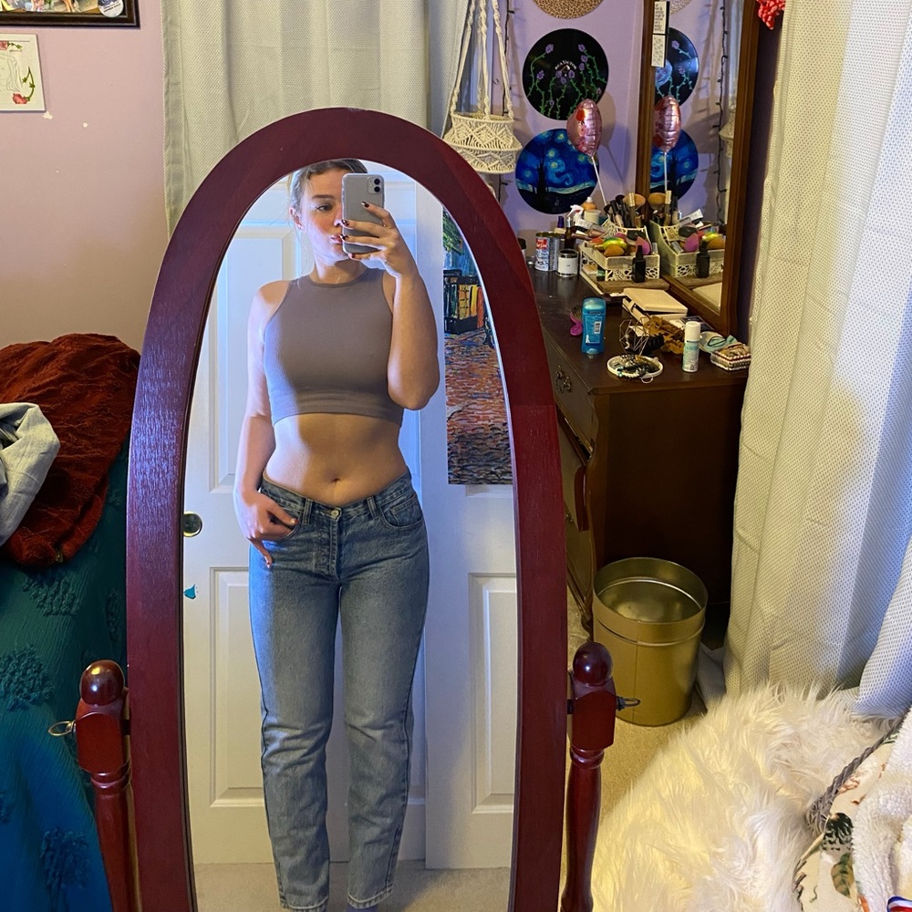 NWOT Brandy Melville Low Rise Straight Leg Jeans